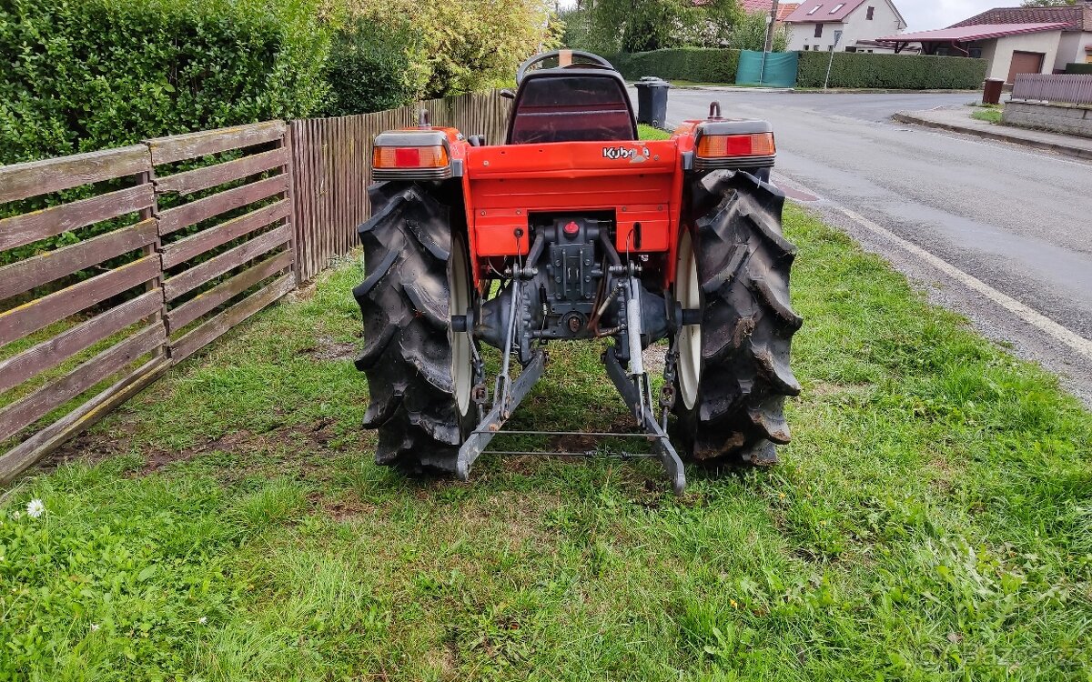 Malotraktor Kubota - 5