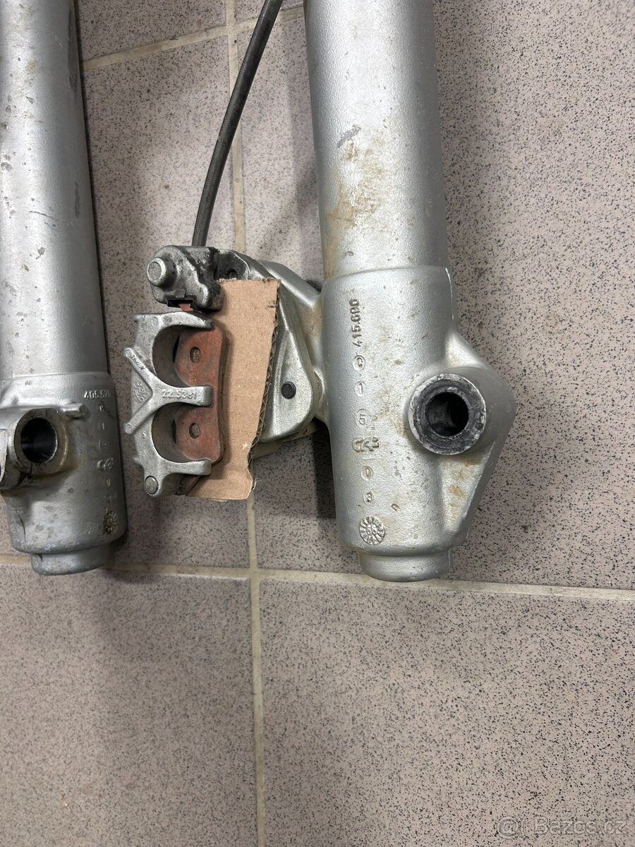 Komplet TT600R přední odpružení, brýle, kolo řidítka, brzda - 5