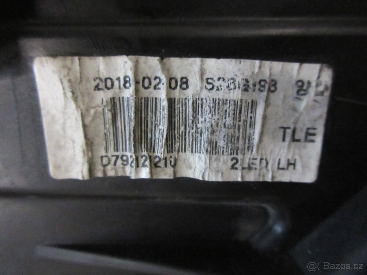 Hyundai Tucson (TL) levé přední LED světlo 92101-D7201 - 5