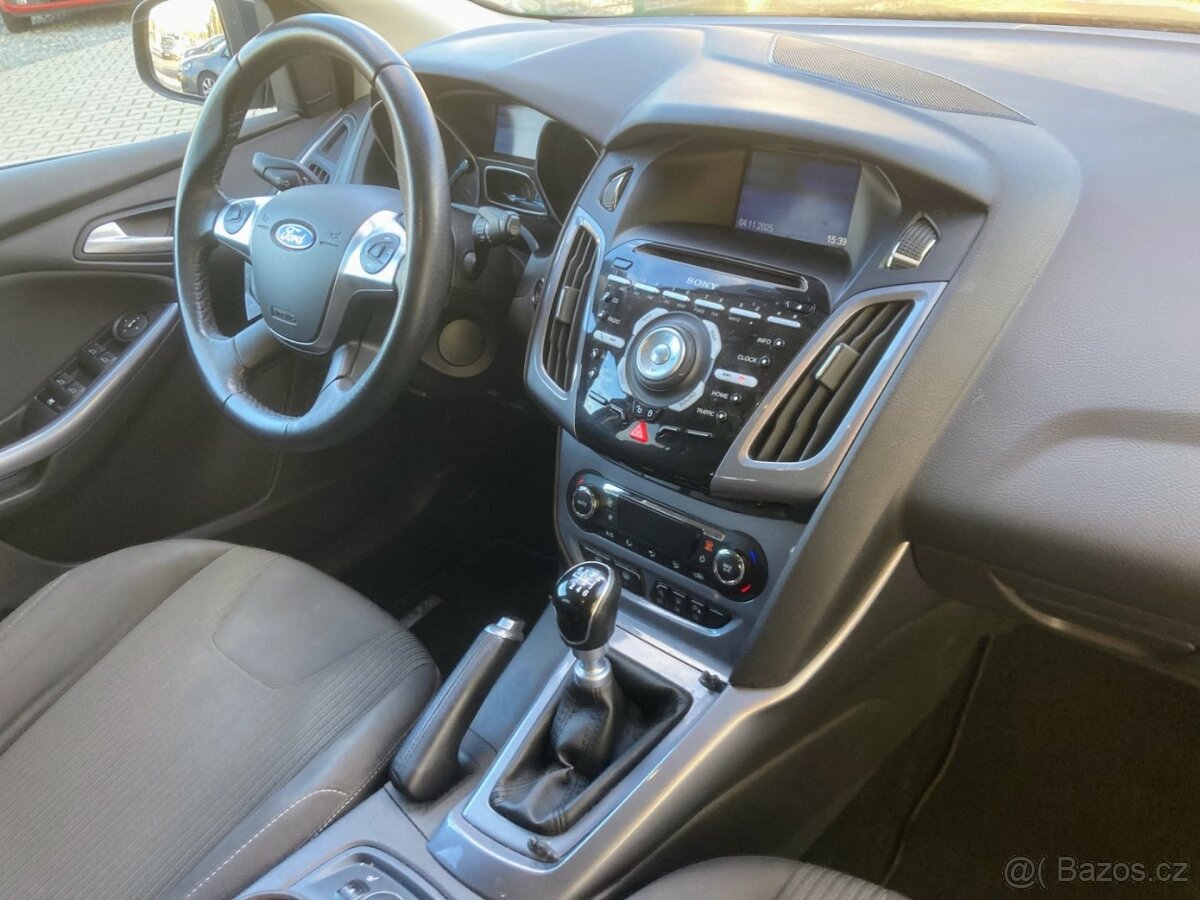 Ford Focus, 1,6TDCi (77kW), digi klima, tažné, park.kamera - 5