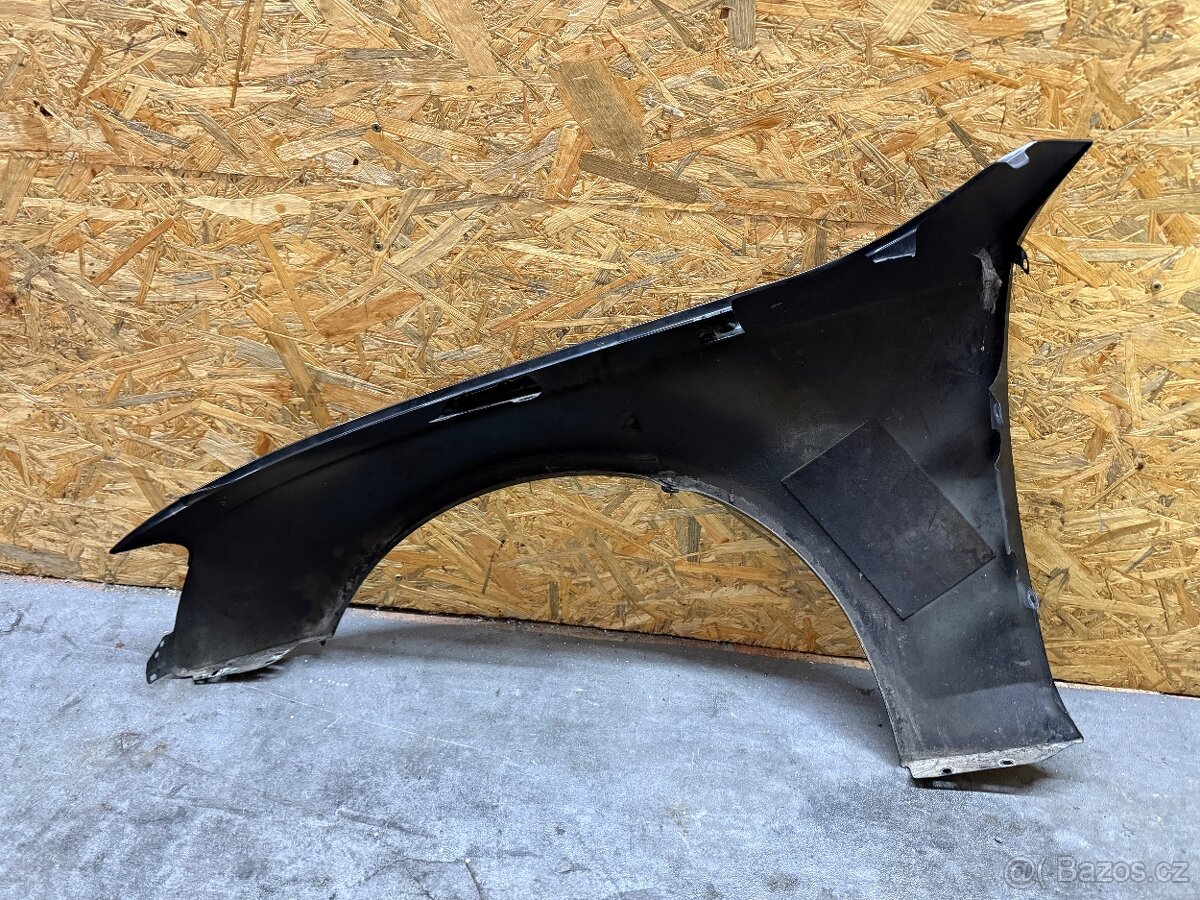 Pravý blatnik Audi A4 B8 2008-2012 - 5