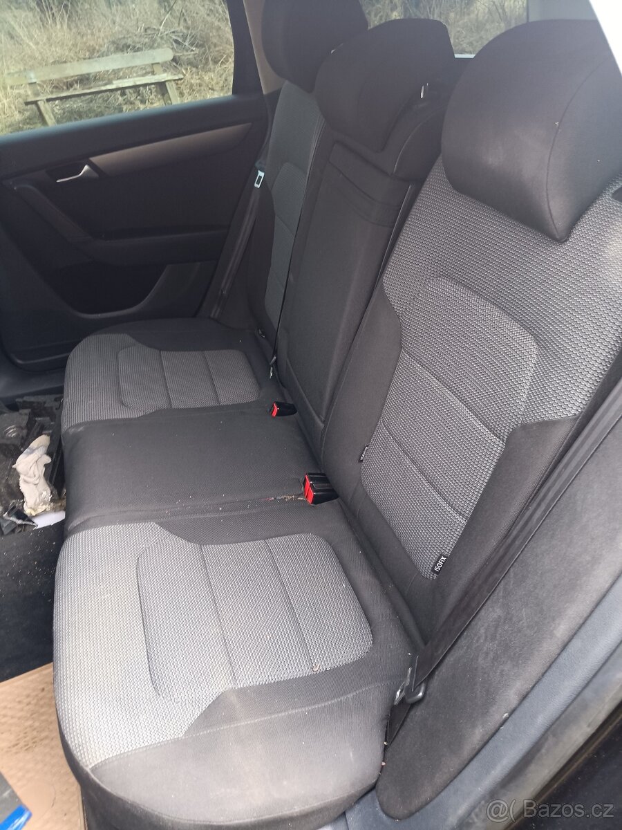 Sedačky vw passat b7 kombi - 5
