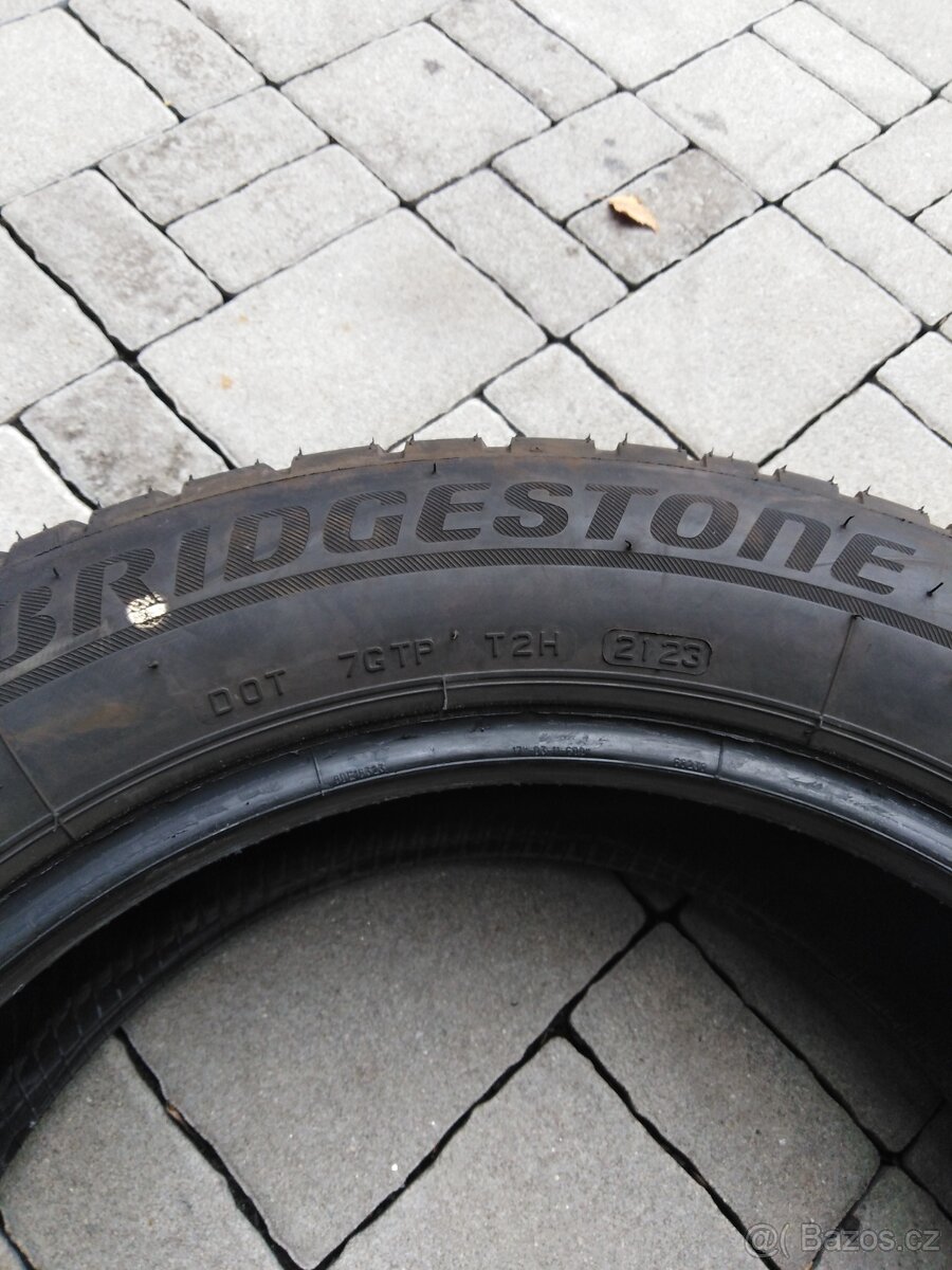 Bridgestone 205 60 17 93H zimní 7 mm - 5
