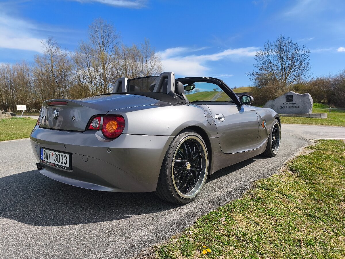 BMW Z4 E85 manuál - 5