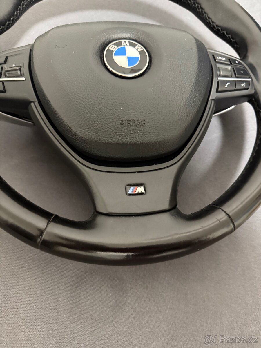 Volant f10 - 5