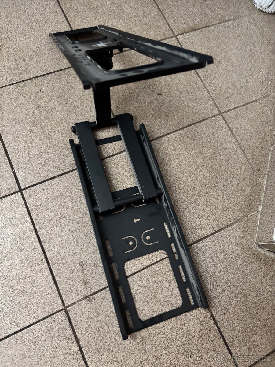 Nástěnný držák - 5