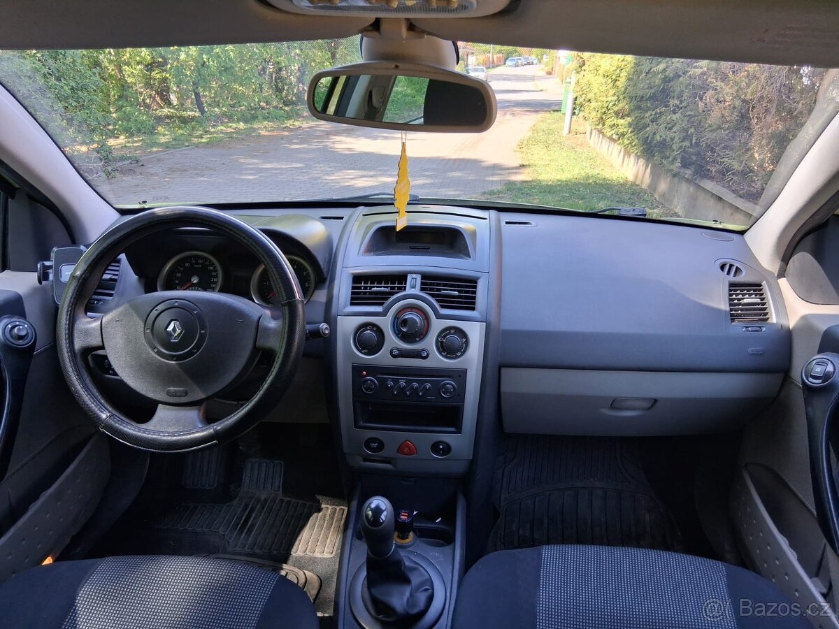 Renault Megane - 5