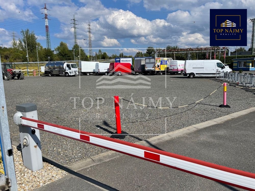 Pronájem komerčního areálu s kancelářemi a zpevněnou plochou - 5