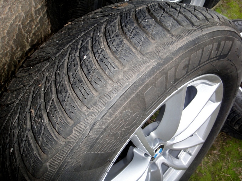 Orig alu disky na BMW se zimni pneu Michelin - 5