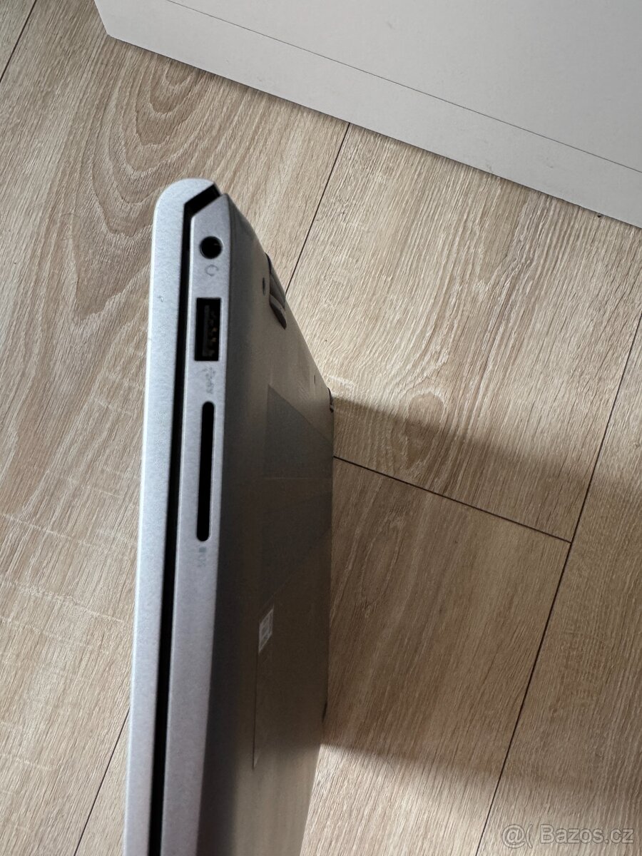 Dell Inspiron 15 5510 – i5-11300H / 8 GB RAM / 256 GB SSD - 5