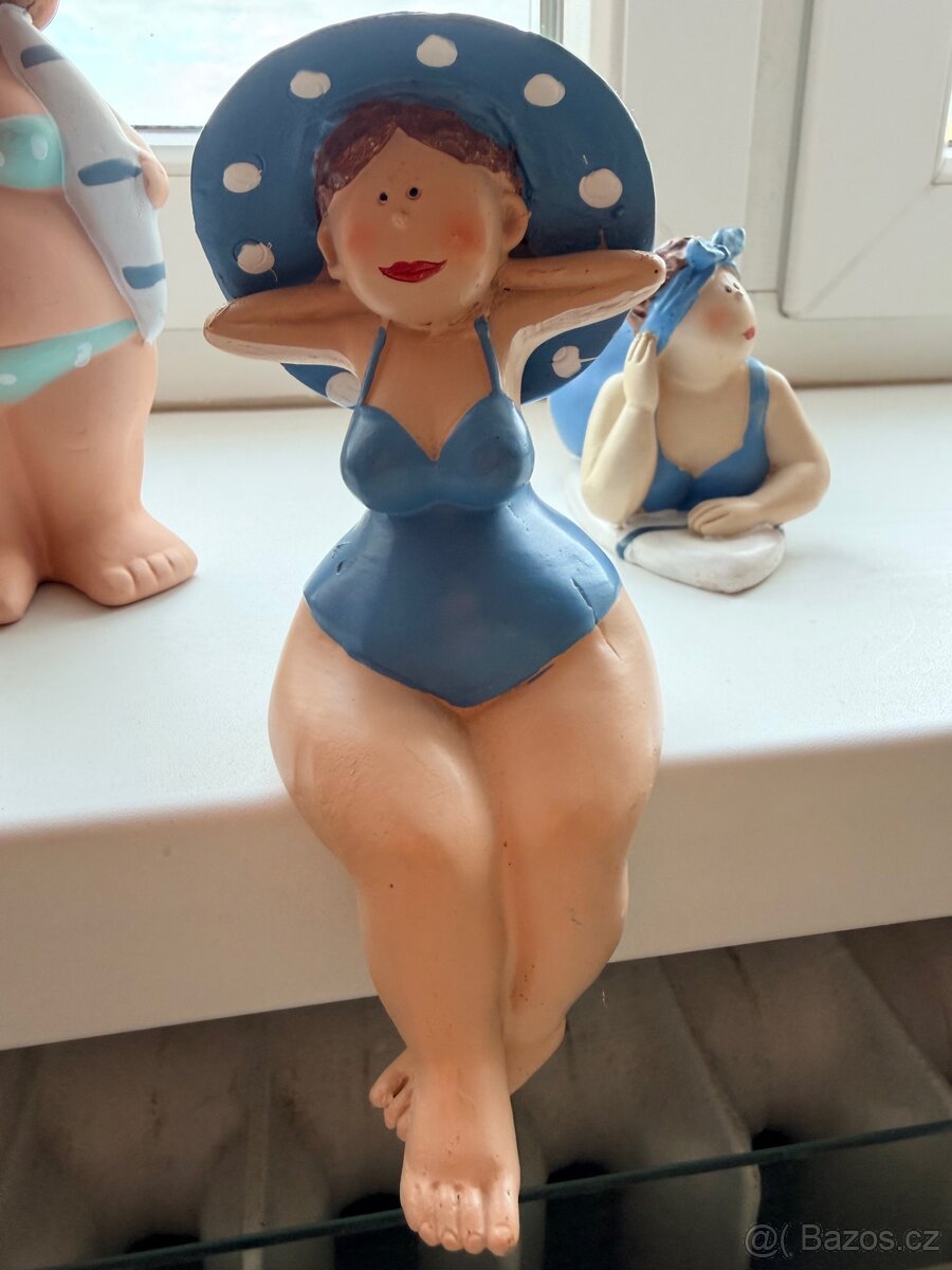 Retro plážové figurky – sada 4 ks, 17–20 cm, bez poškození - 5