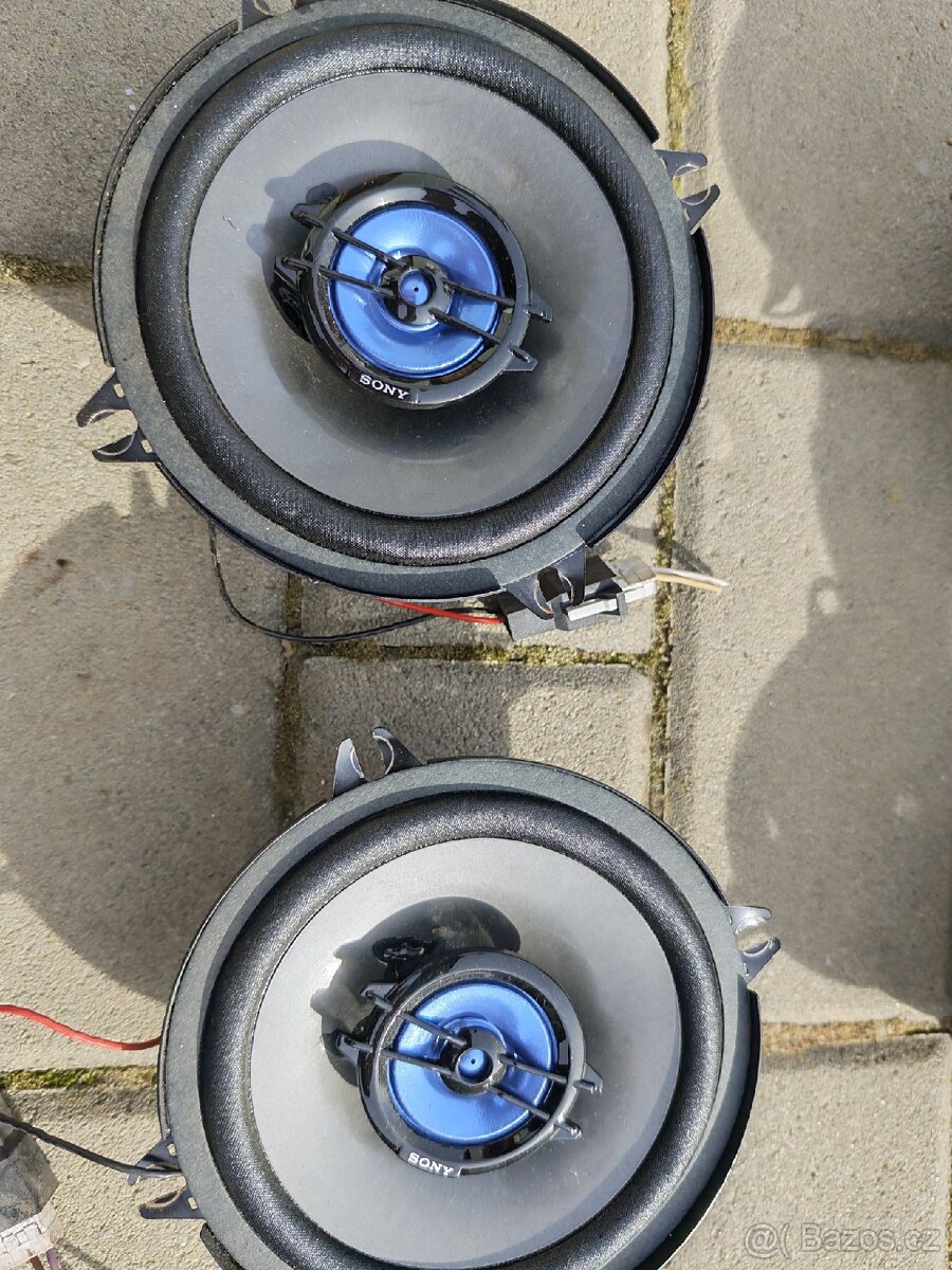 Autorádio a 3x repro ISO konektor. - 5