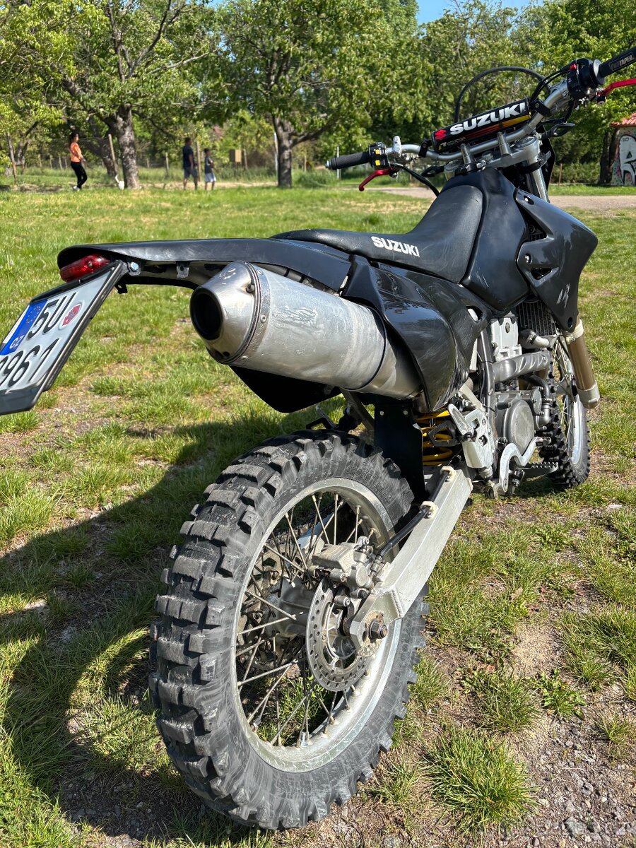 Suzuki drz 400S - nový motor