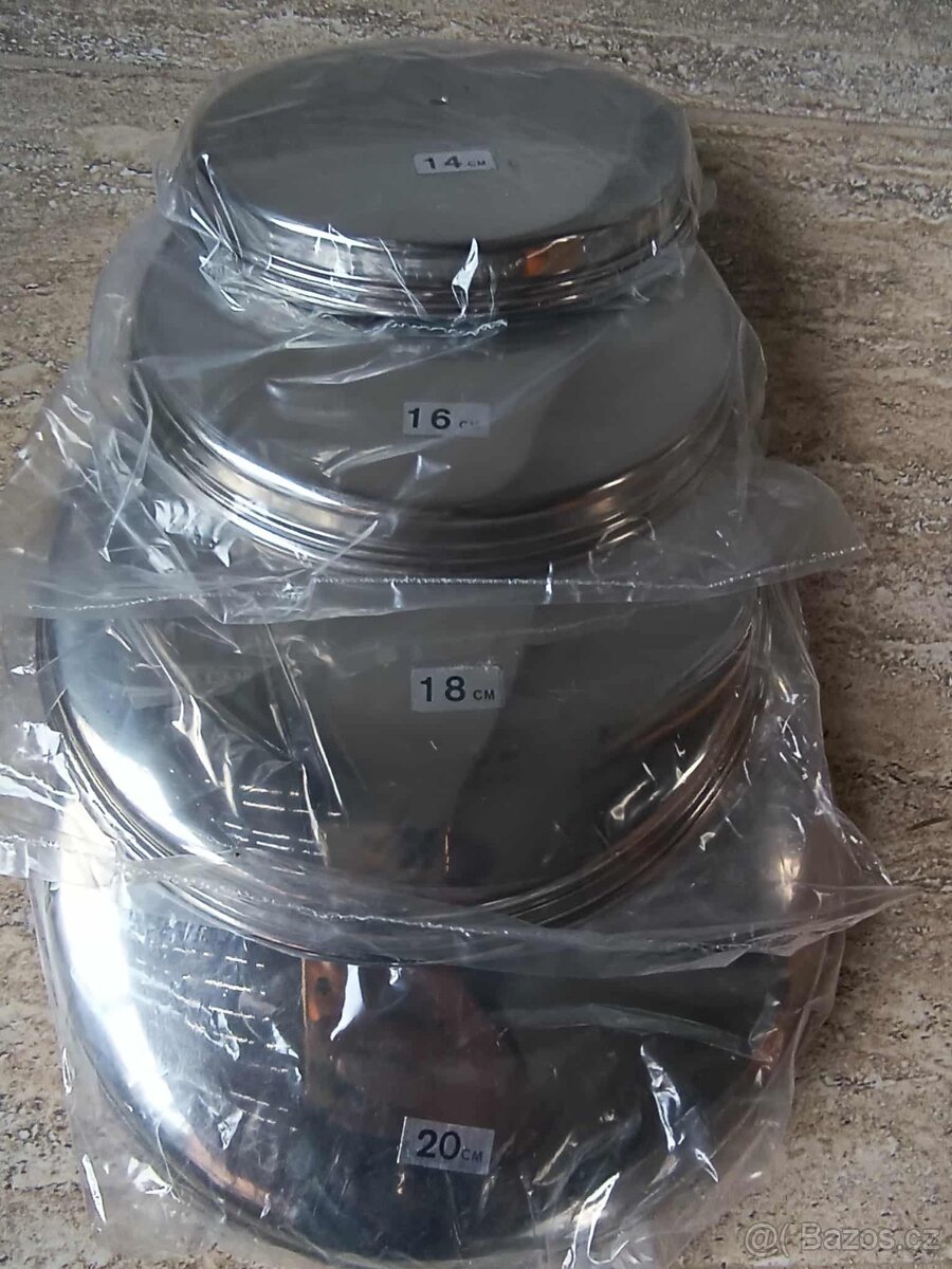 Dvě nové sady hrnců. - 5