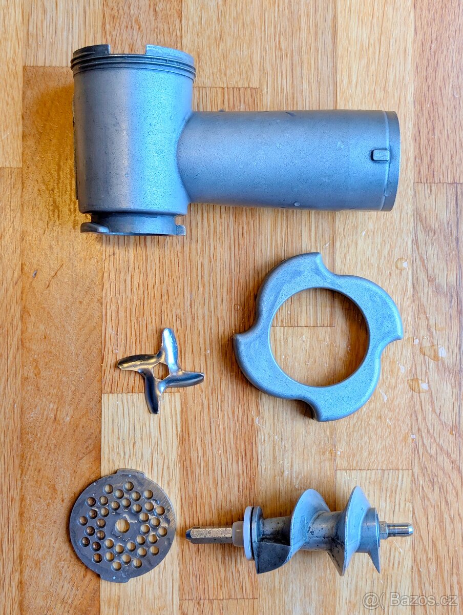 Mlýnek na maso Moulinex ME606 - 5