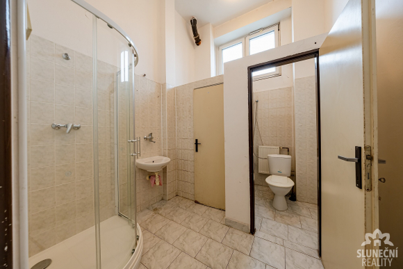 Pronájem skladového prostoru s kanceláří – 70 m², Předbransk - 5