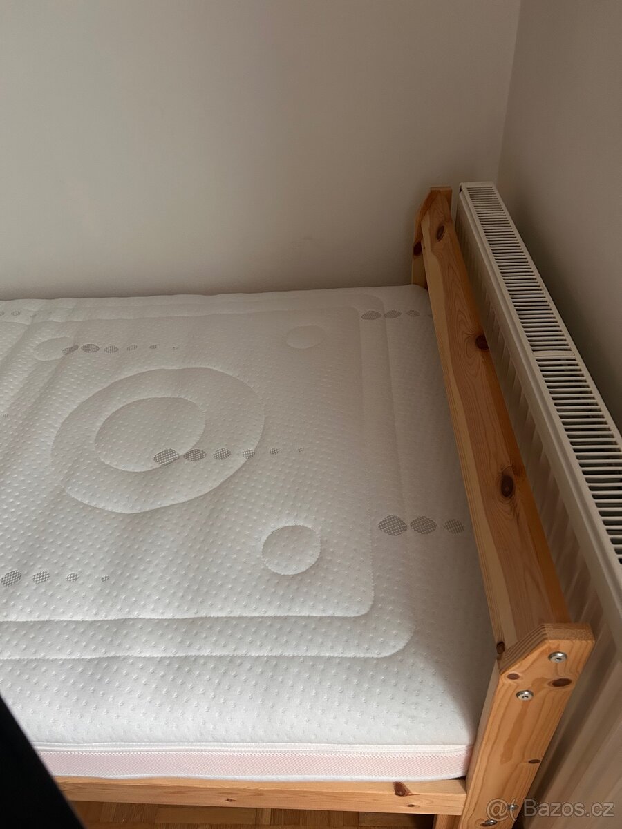 Postel s matrací - 5