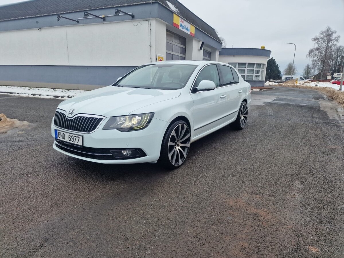Škoda Superb 2 facelift elegance 1.8 tsi - 5