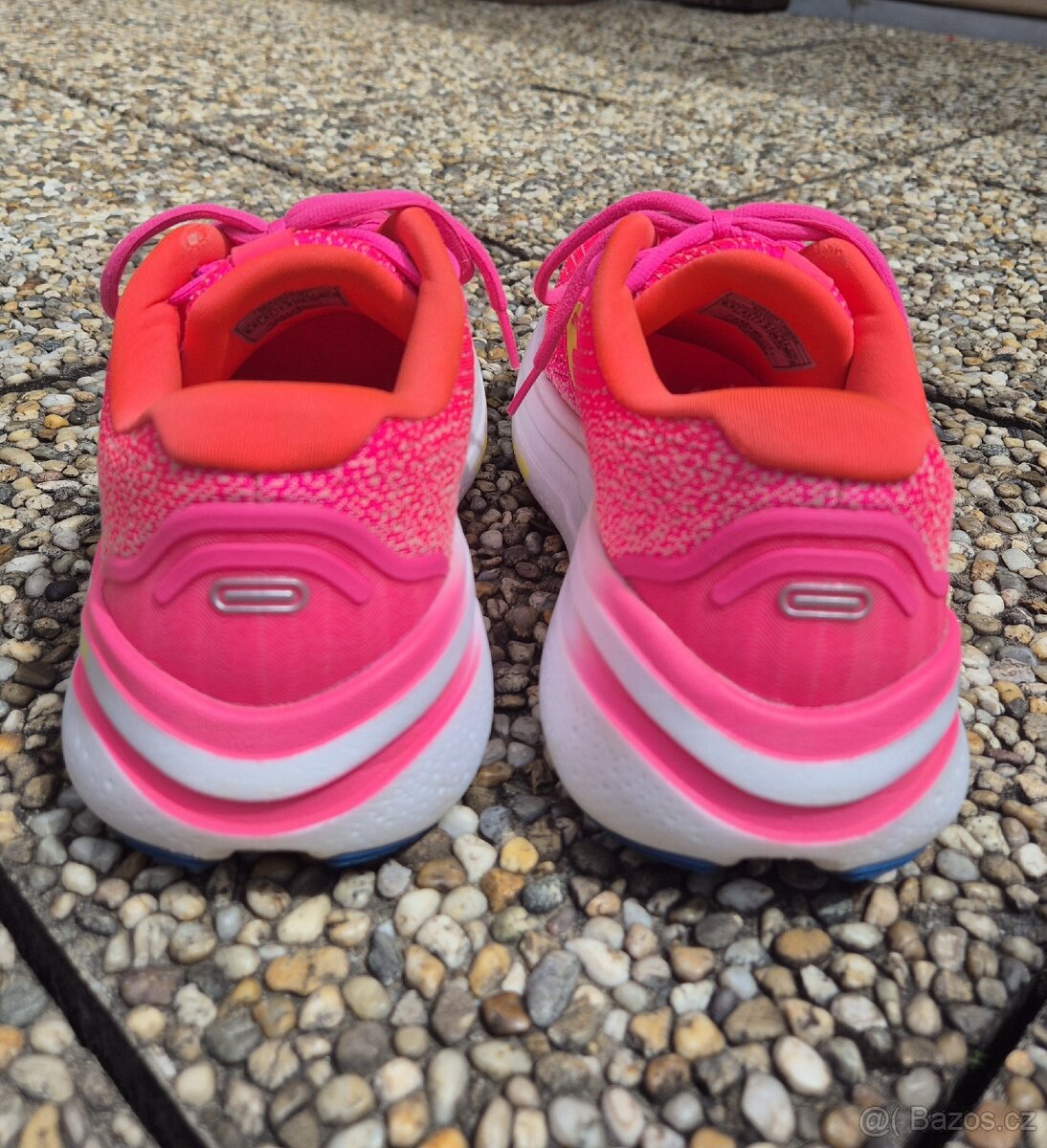 Dámské běžecké boty Brooks Ghost Max 2 W Pink - 5