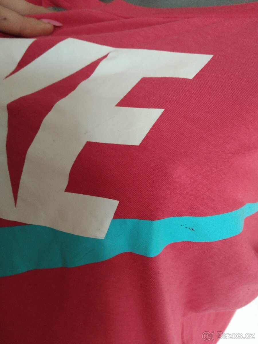 Volnější tričko Nike M/L - 5