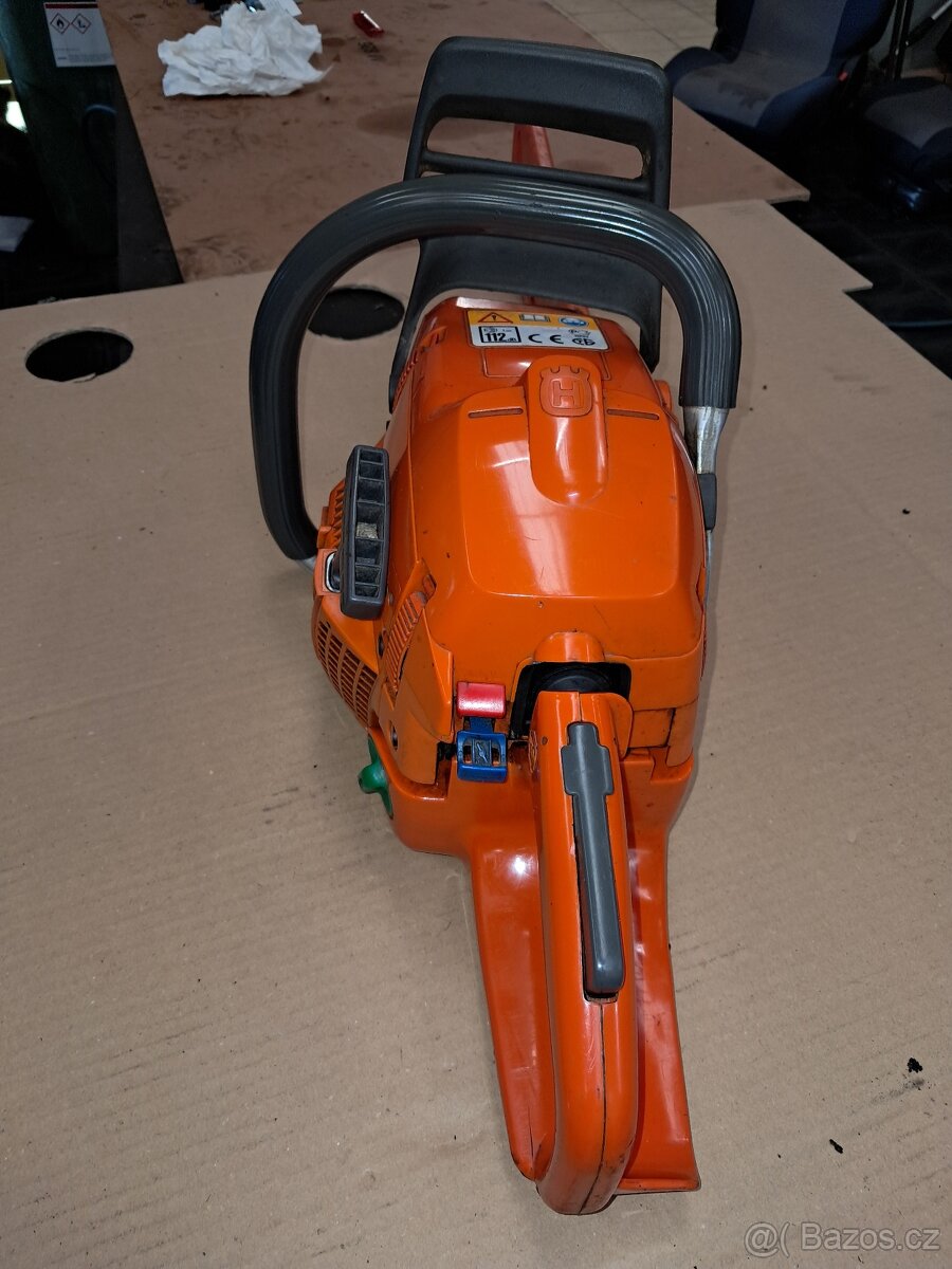 Prodám motorovou pilu Husgvarna - 5