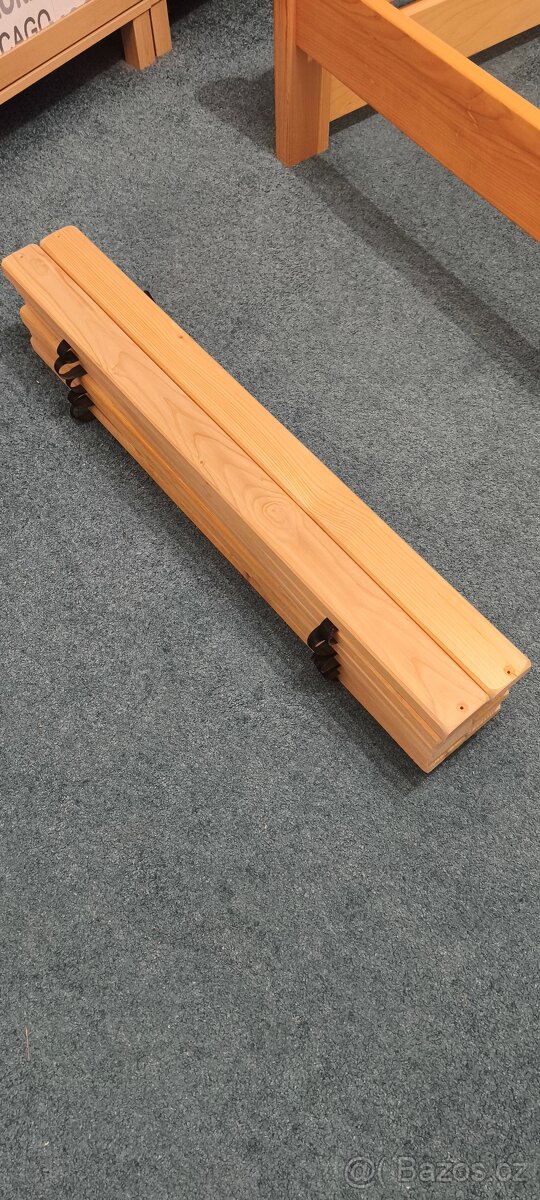 Dřevěná postel - 5