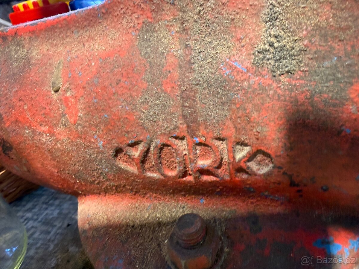 Svěrák york 150 mm - 5