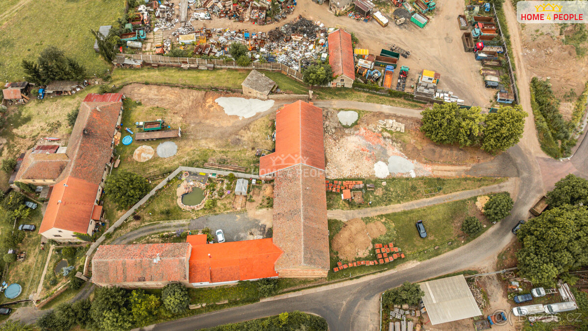 Prodej statku s obytnou jednotkou 83m u Hořovic - 5
