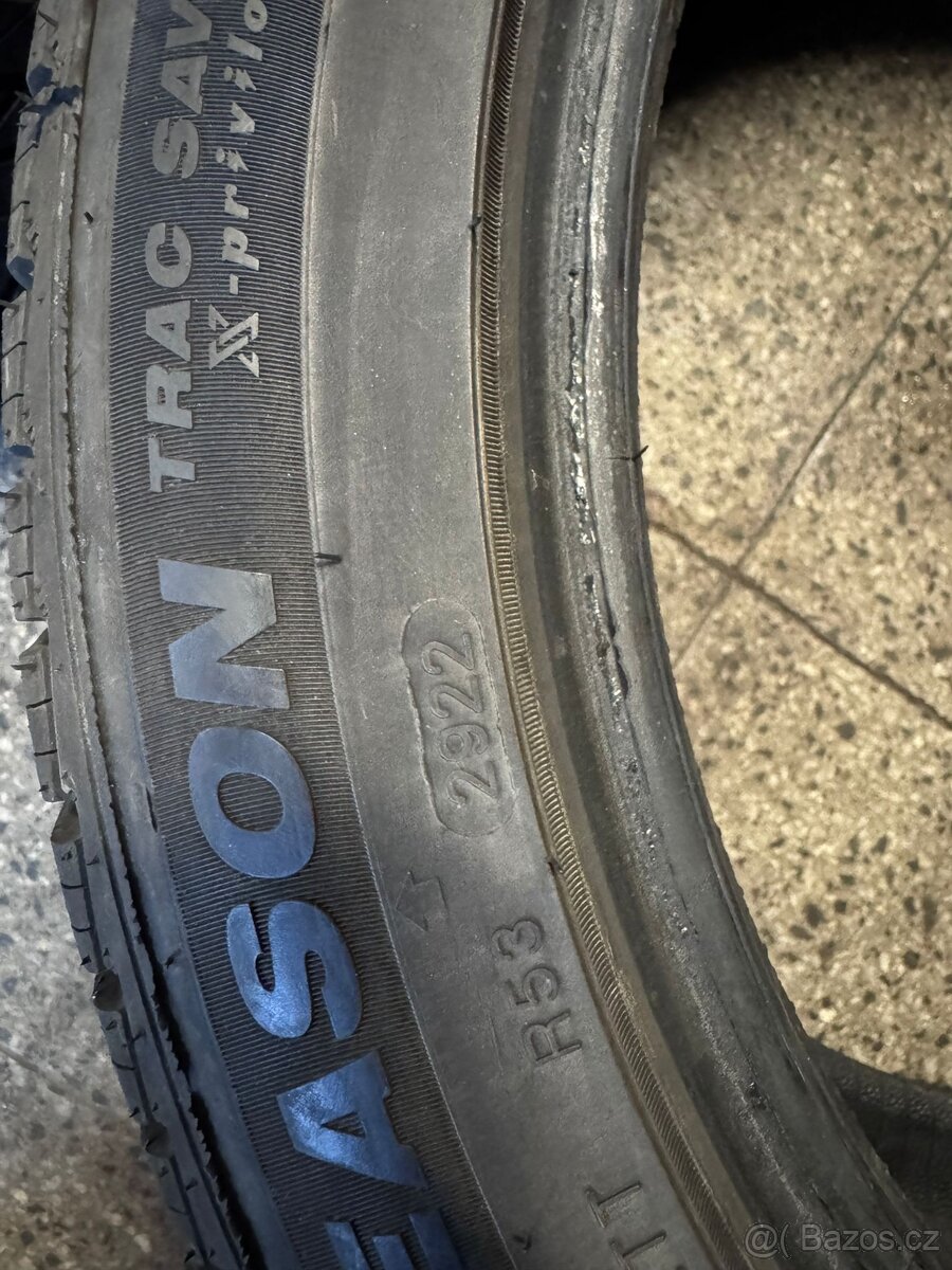 Celoroční pneu 235/45R18 - 5