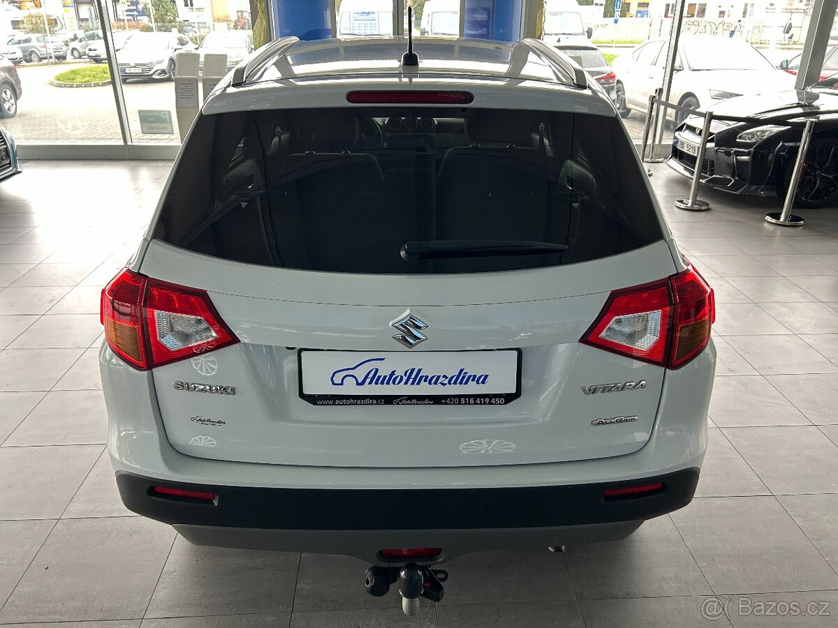 Suzuki Vitara 1.6i 4x4,SHINE,SERVISKA,TAŽNÉ - 5