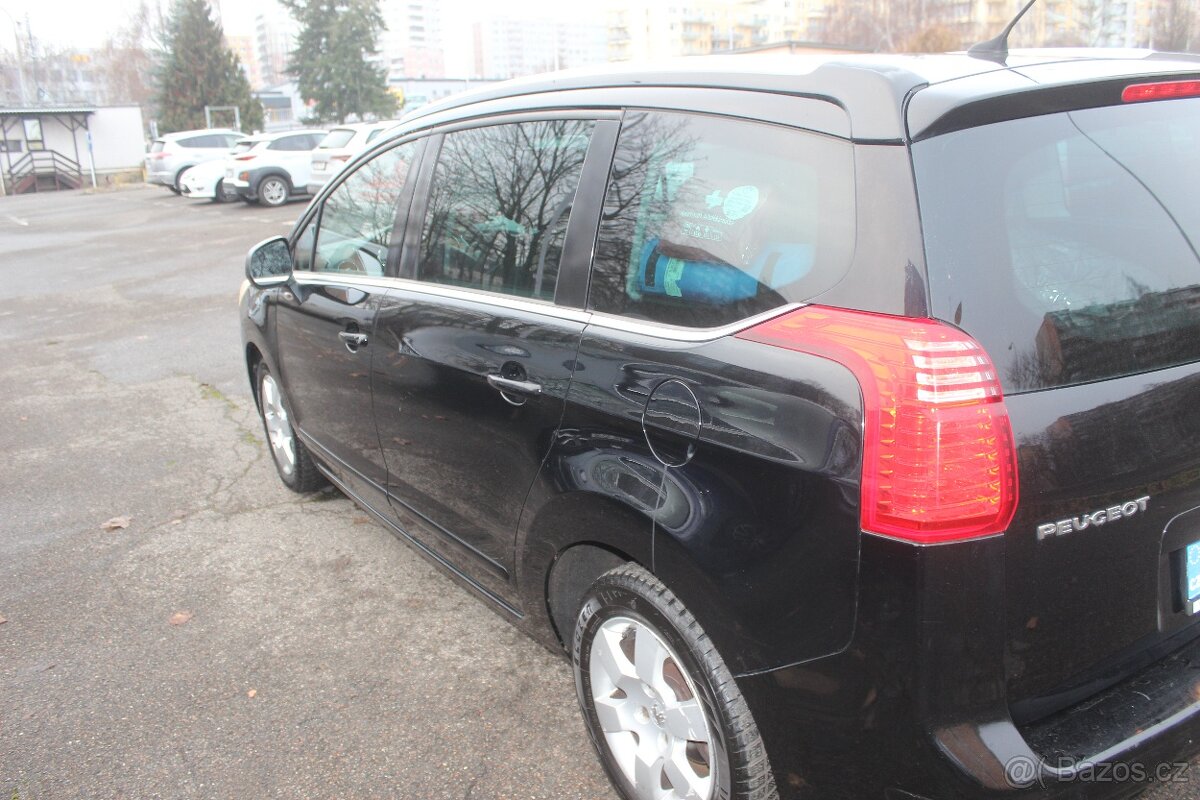 Peugeot 5008 - 5