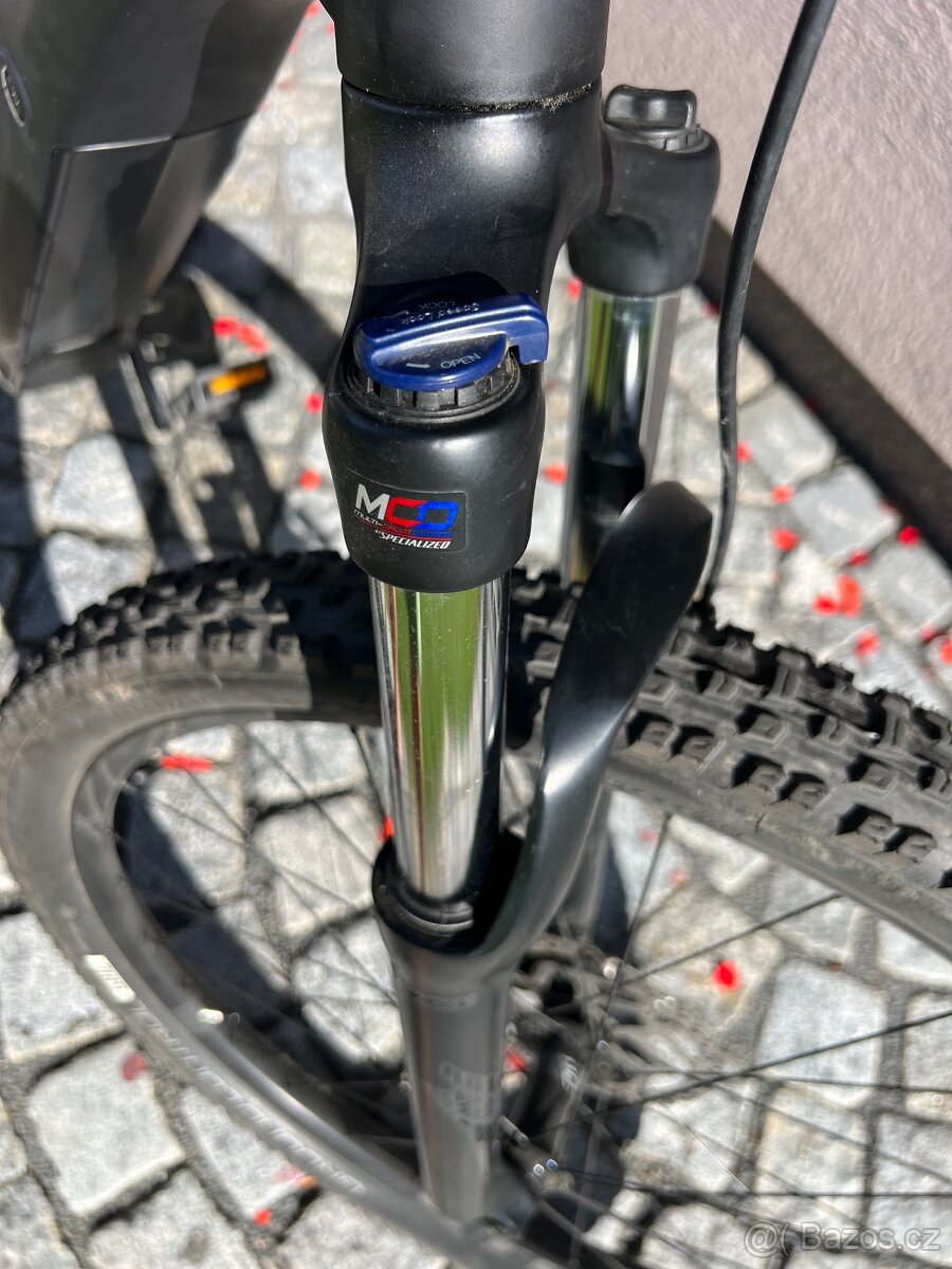 Prodám elektrokolo Specialized Levo 29” - 5