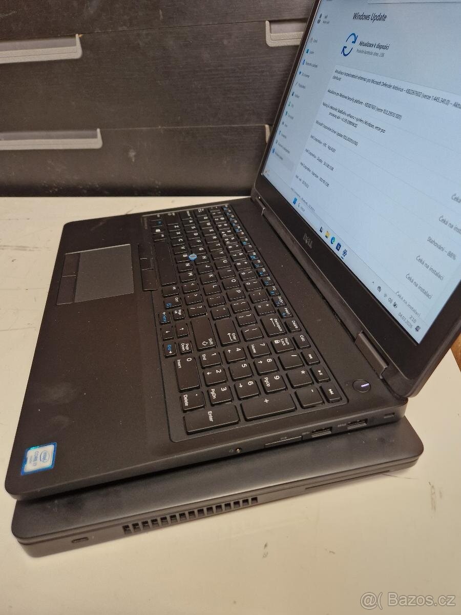 Dell Precision 3510 – i7 / 16GB / 512GB / 2GB Radeon / Win11 - 5