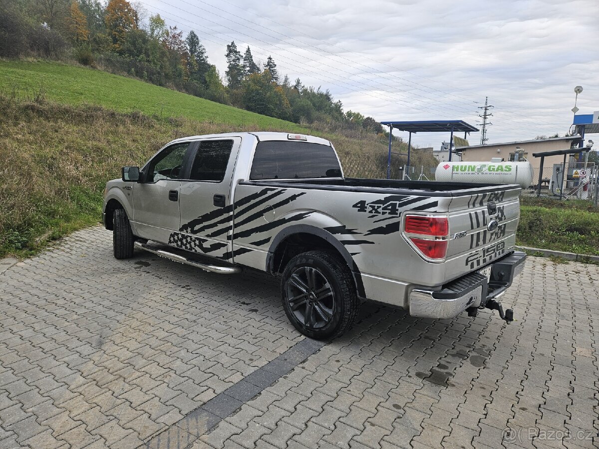 Ford F 150 prodloužený pick up