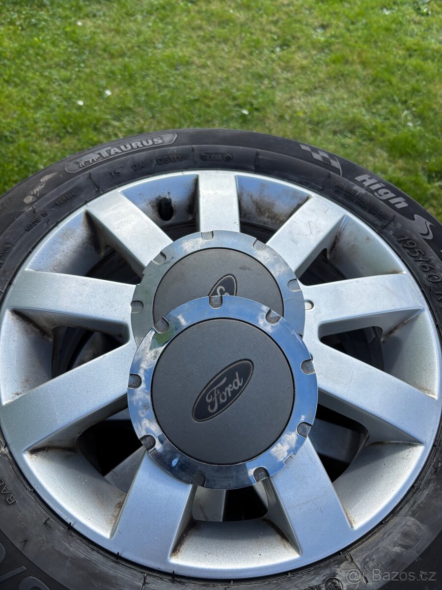 Kola ford fusion - 5