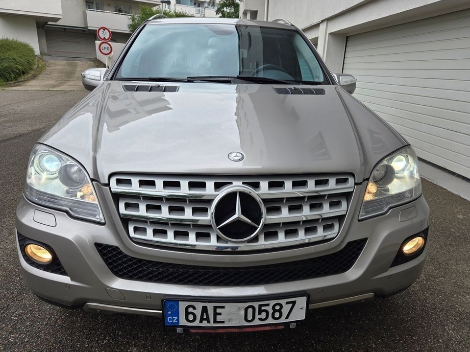 MERCEDES-BENZ ML 320CDi 165kW 6/2009 ČR, JEN 175TKM, 2x KOLA - 5