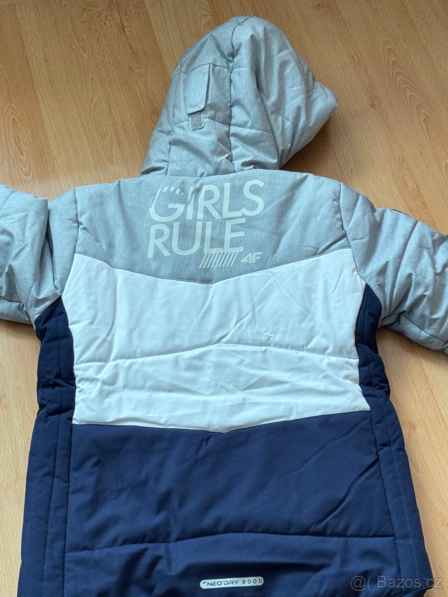 Zimní bundy NIKE a 4F - 5