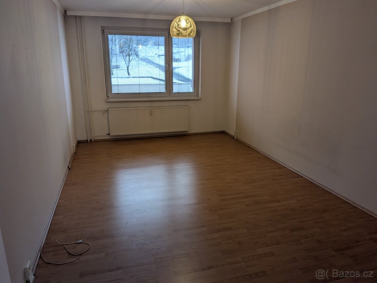 Prodej bytu 3+1 DV, ul. SNP, Jirkov - 5