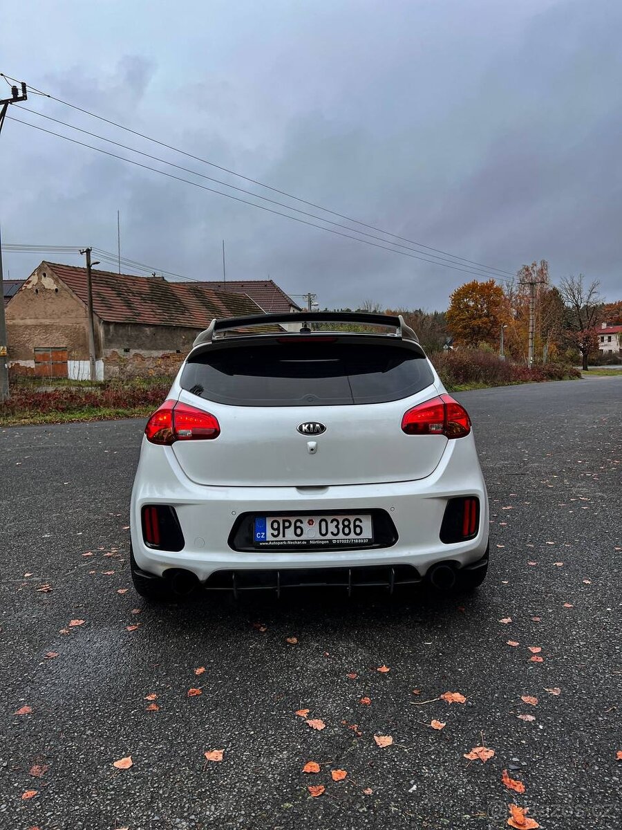 KIA CEED JT 180KW - 5