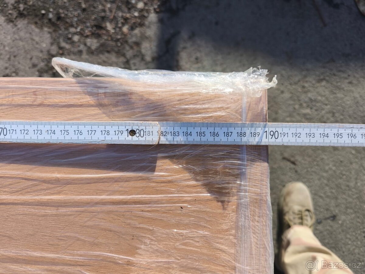 Dřevěný atypický stůl - 5