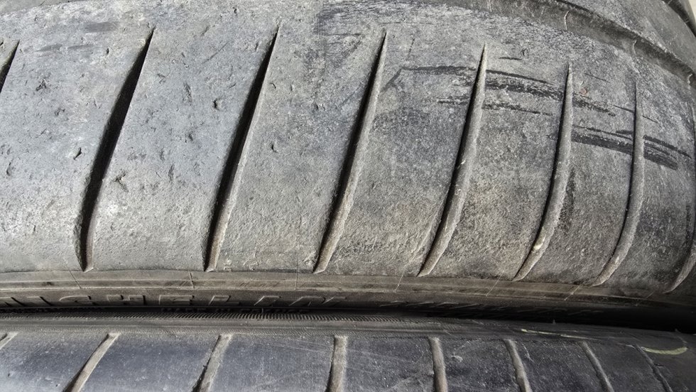 Letní pneu 245/35/19 Michelin - 5