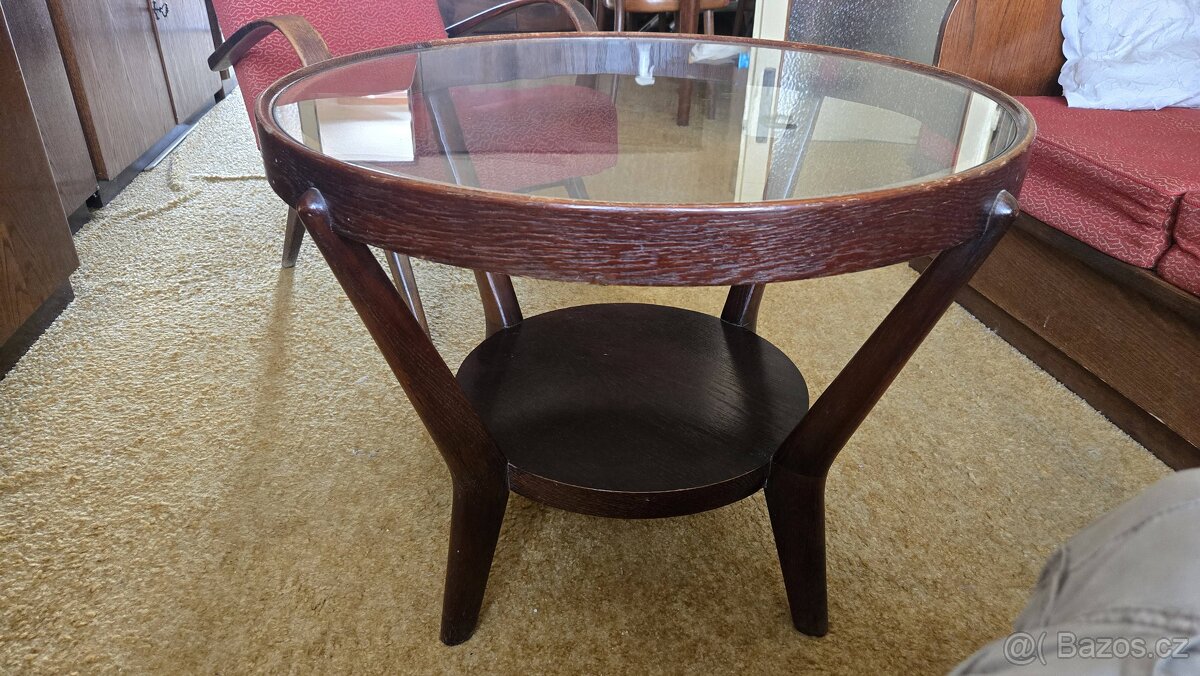 KONFERENČNÍ STOLEK - 5