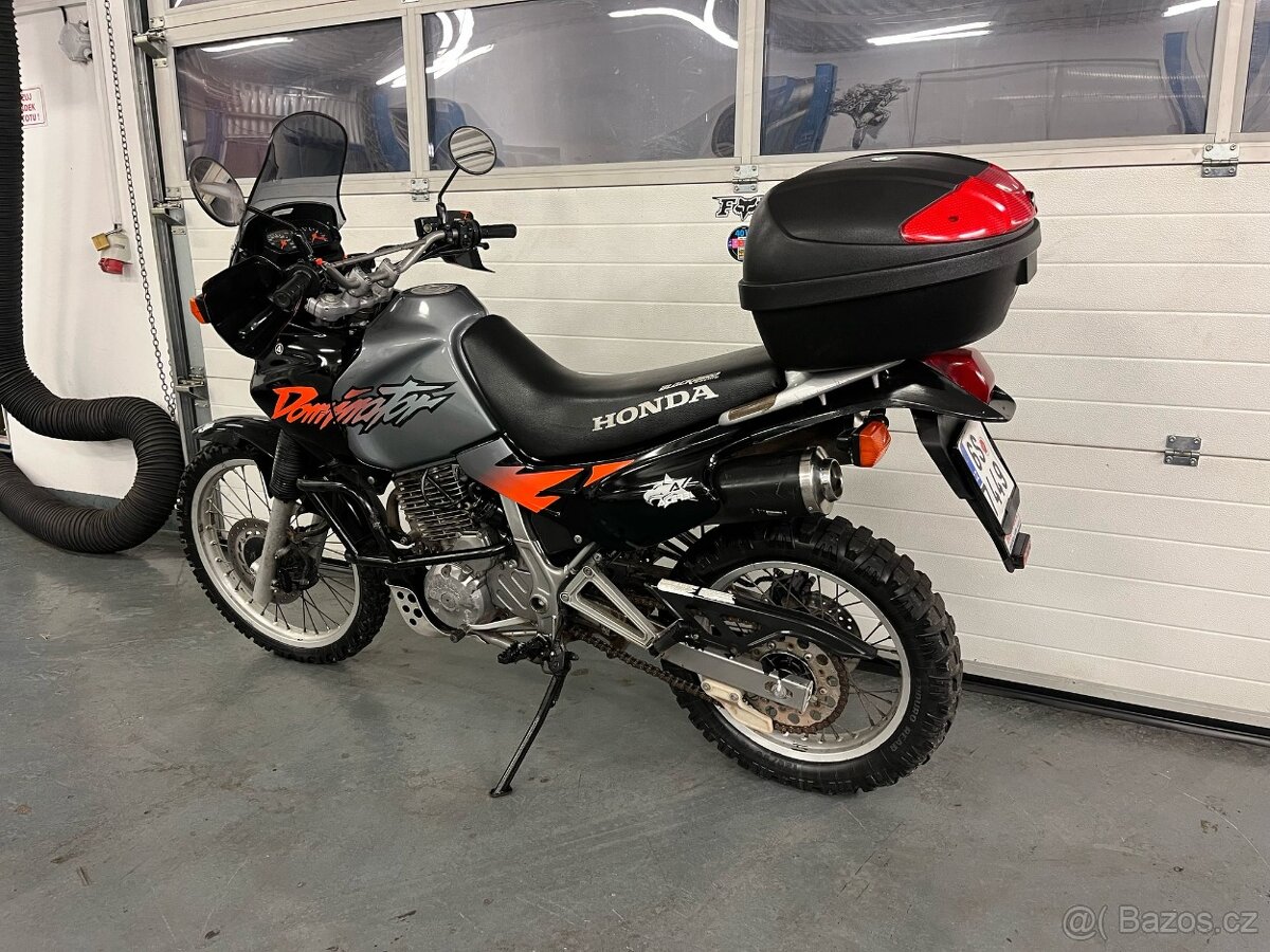 Honda NX650 Dominátor