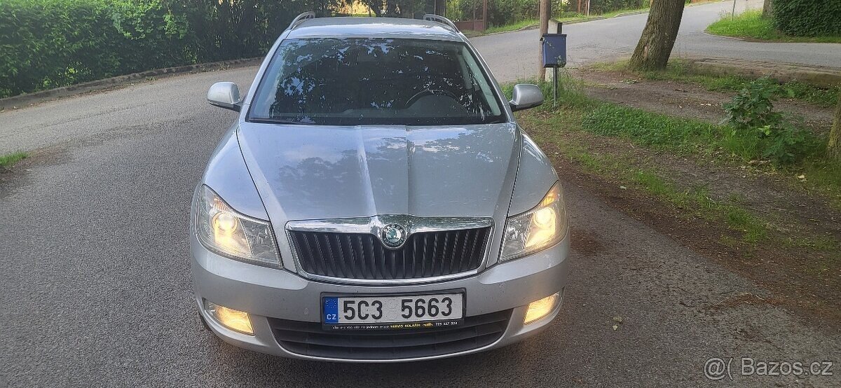 Škoda Octavia combi II 2.0 TDI 103KW Elegance Tažné-CZ-TOP - 5