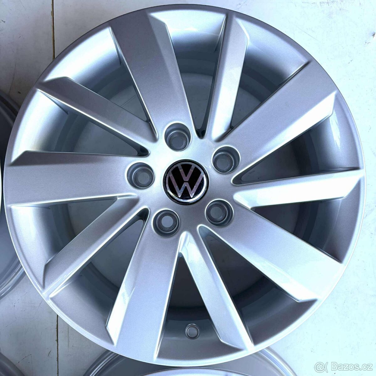 ALU KOLA VW GOLF Caddy T-Roc Jetta Touran 16" - 5