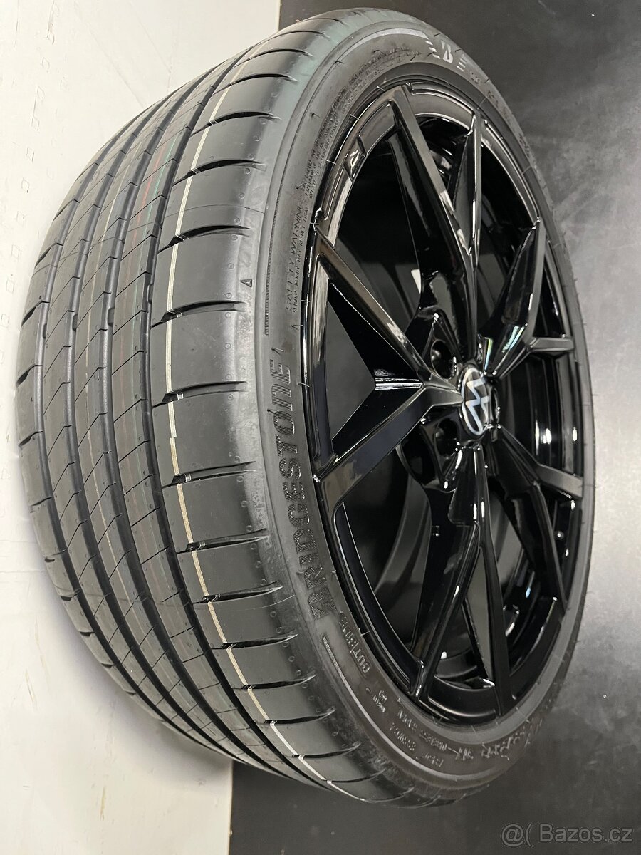 VW Golf 8 R19 GTI Nová letní sada - 5