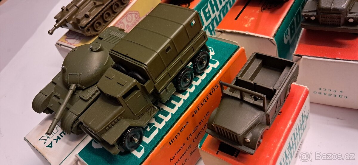 Modely sovětské vojenské techniky - 5
