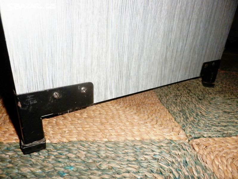 Konferenční stolek šedý - 5