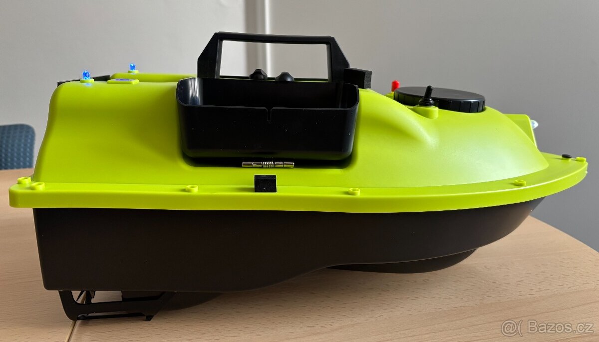 Tříkomorová NOVÁ loďka s GPS s baterií 12000mAh včetně obalu - 5