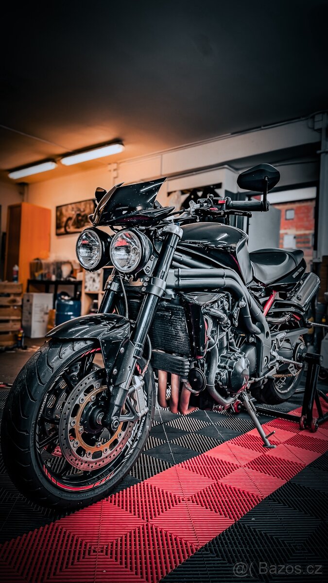 Triumph speed triple 1050 - 5